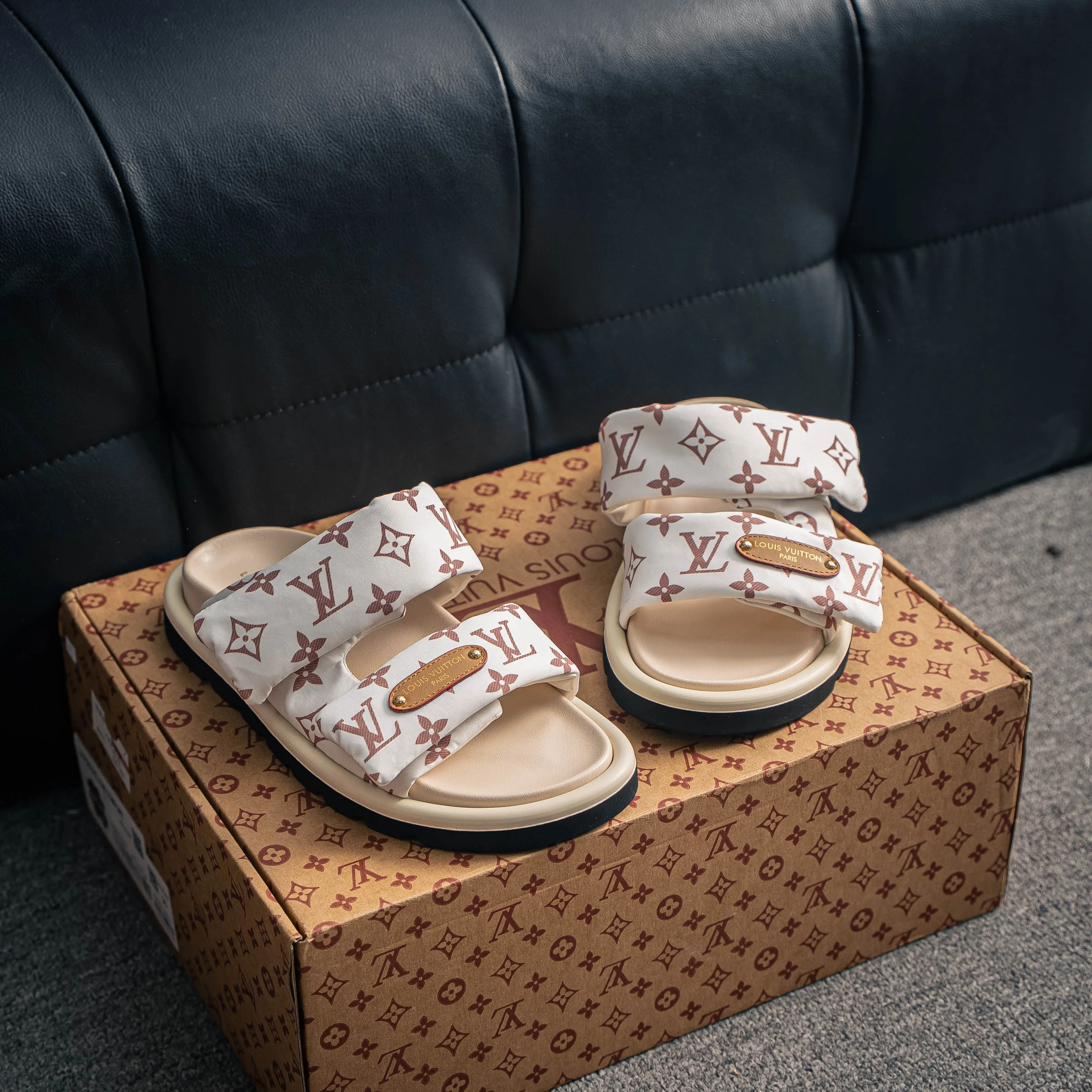 # LOUIS VUITTON ｜ 2026ss /Takashi Murakami x LOUIS VUITTON Sandals 。